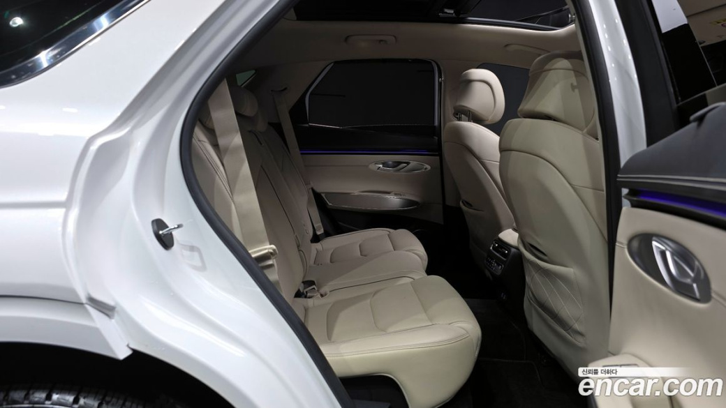 Genesis GV70 2.5T Gasoline 2WD, 2025