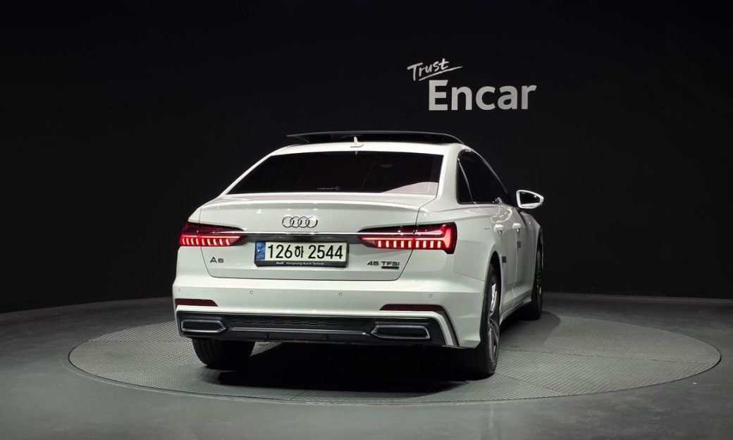 Audi A6 45 TFSI Quattro Premium, 2022