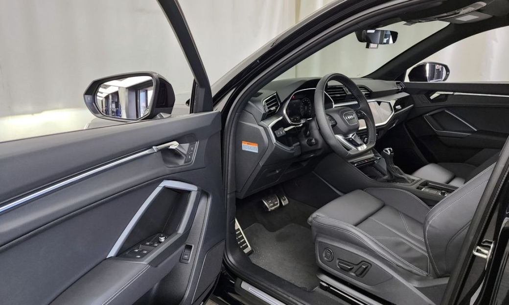 Audi Q3 40 TFSI Quattro Premium Sport Back, 2025