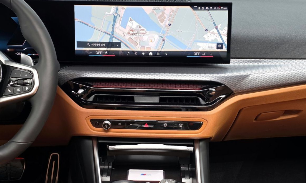 BMW 3-Series 320i M Sport, 2025