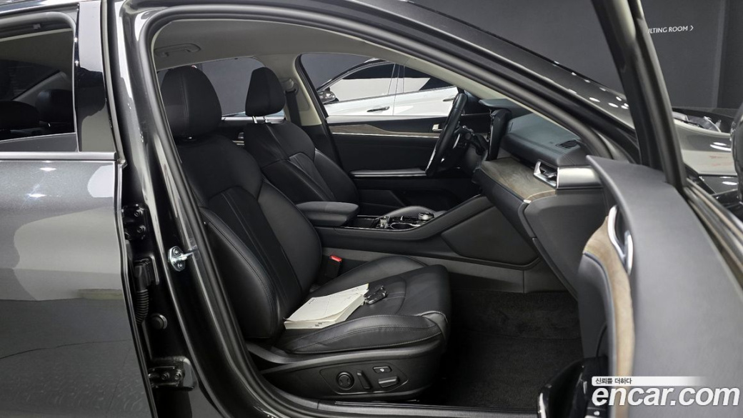 Kia K5 2.0, 2023