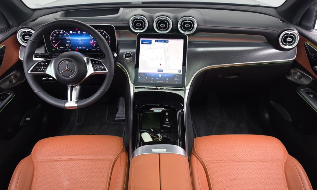 Mercedes-Benz GLC-Class GLC 300 4MATIC Avantgarde, 2025