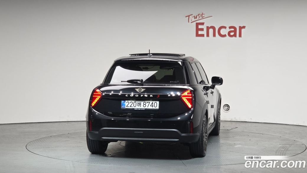 Mini Cooper 5 Door Favoured, 2025