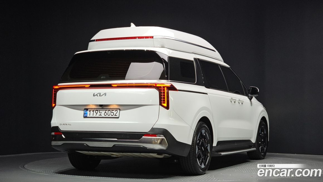 Kia Carnival 9-Seater Hi Limousine, 2025