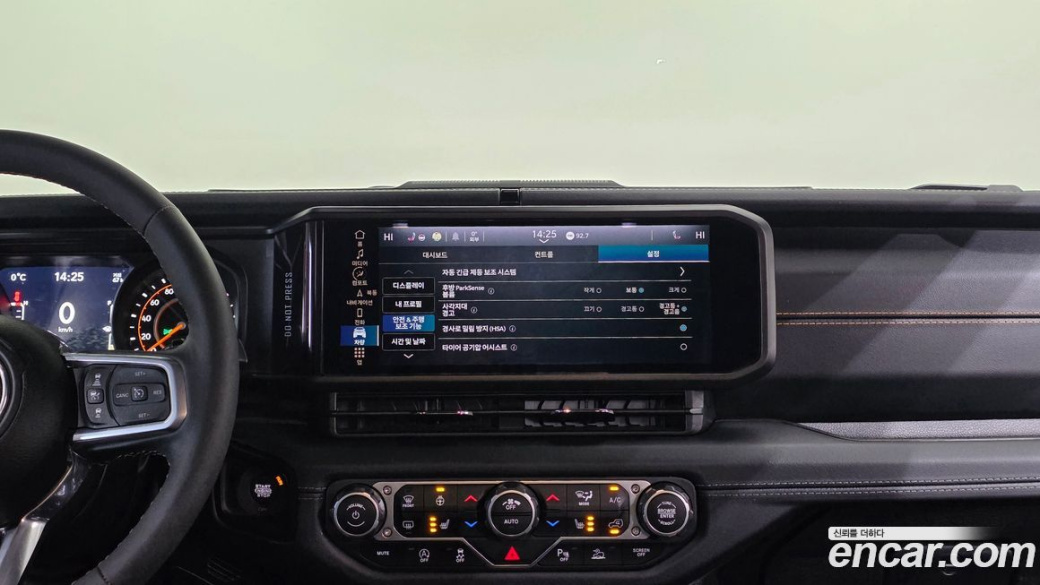 Jeep Wrangler 2.0 Sahara Power Top 4Door, 2024