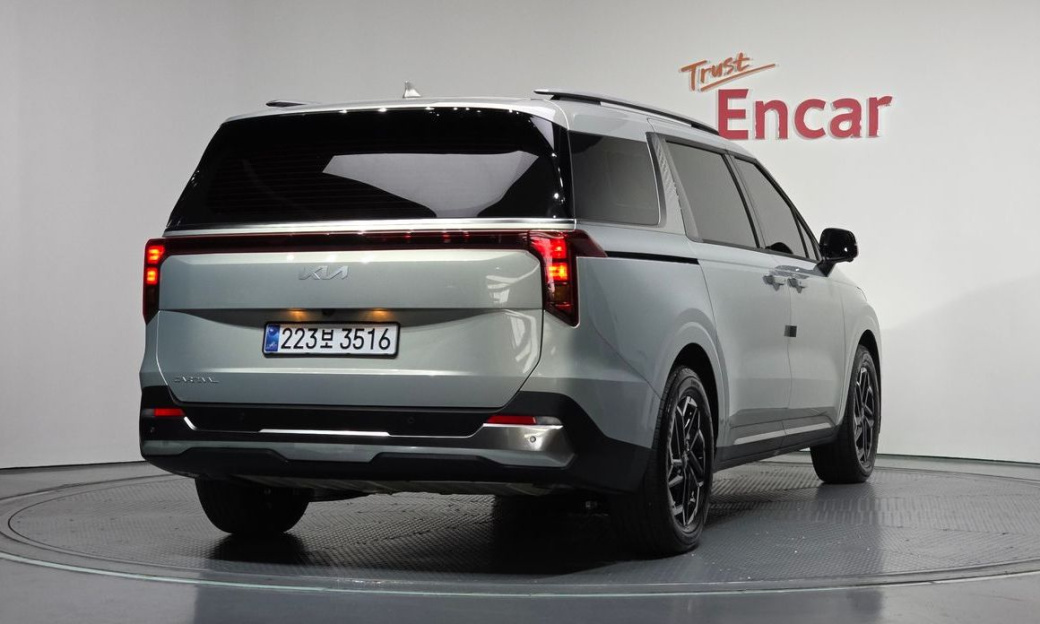 Kia Carnival 9-Seater Noblesse, 2025