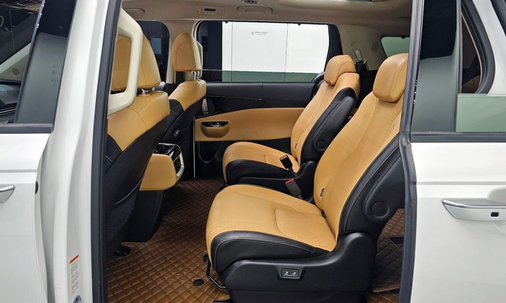 Kia Carnival 9-Seater Noblesse, 2022