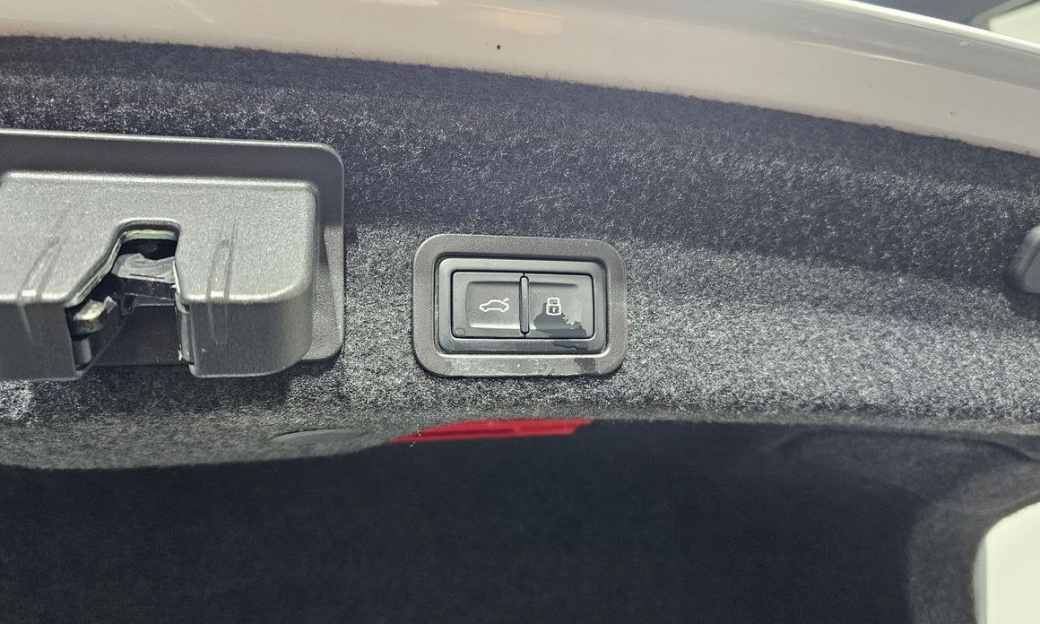 Audi A6 45 TFSI Premium, 2025