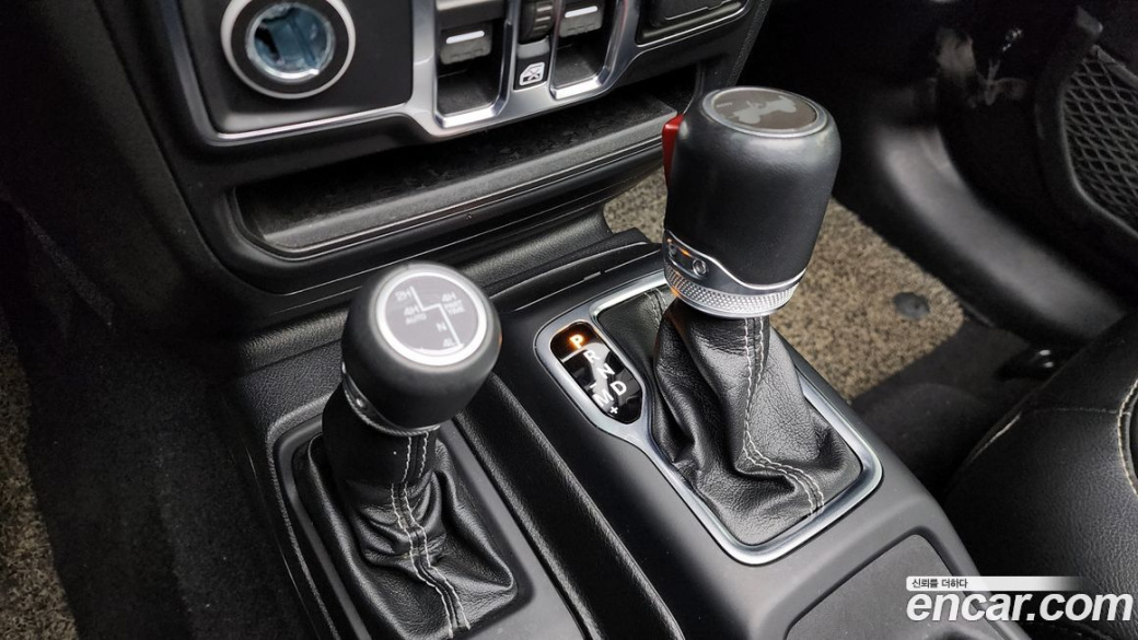 Jeep Wrangler 2.0 Overland Power Top 4Door, 2021