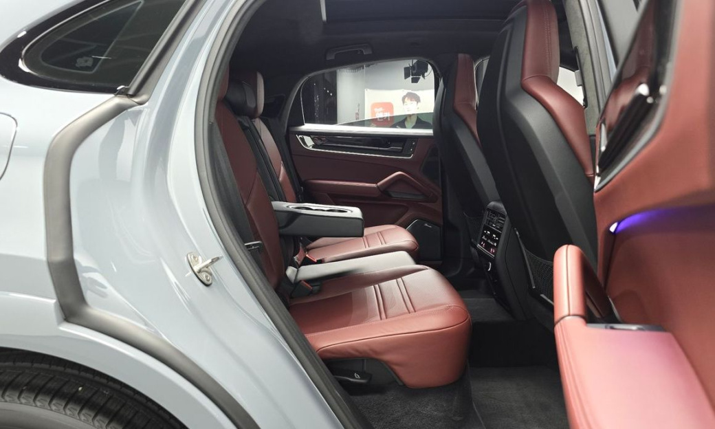 Porsche Cayenne 3.0 Coupe, 2024