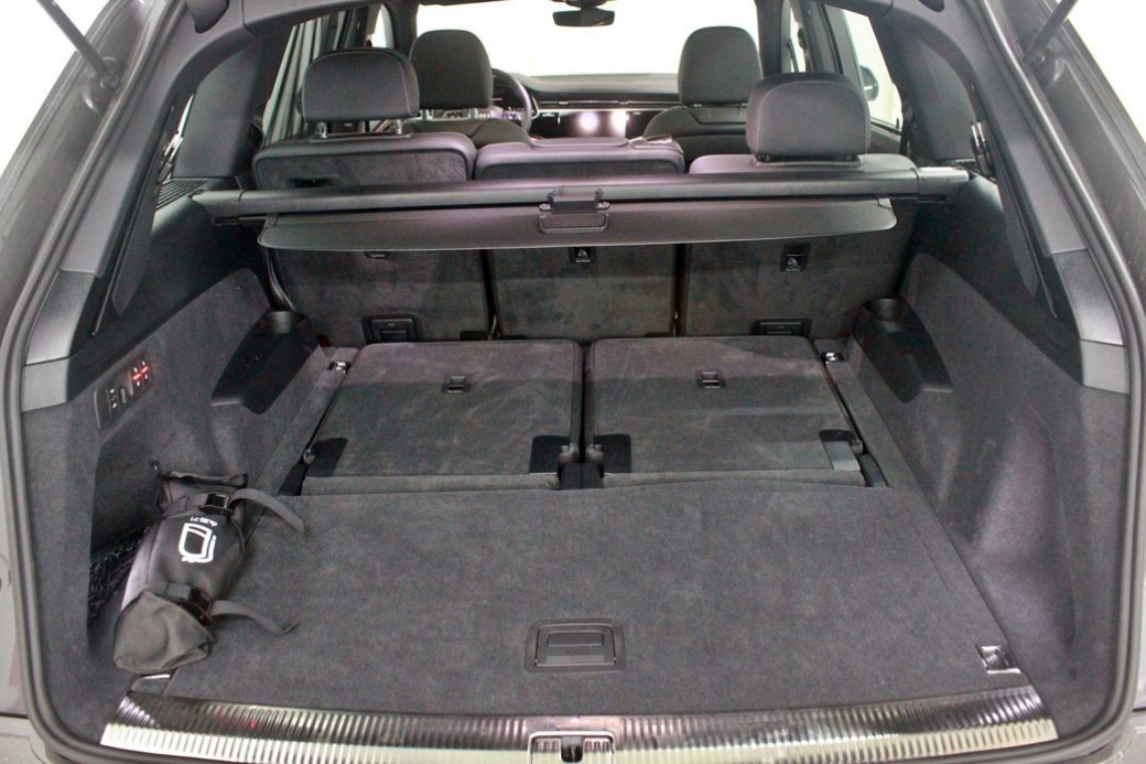 Audi Q7 55 TFSI Quattro, 2025