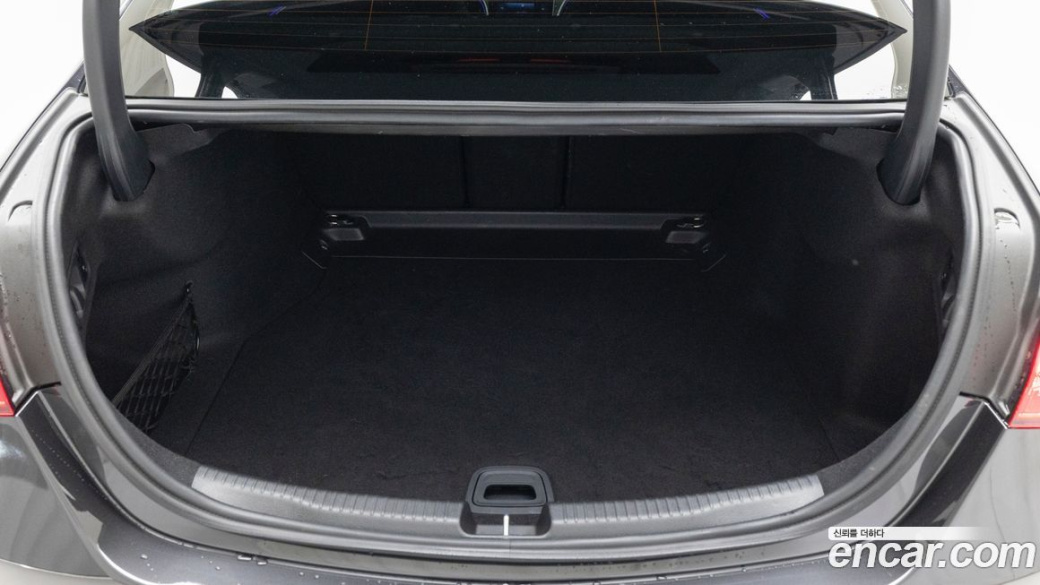 Mercedes-Benz C-Class C300 4MATIC Avantgarde, 2023
