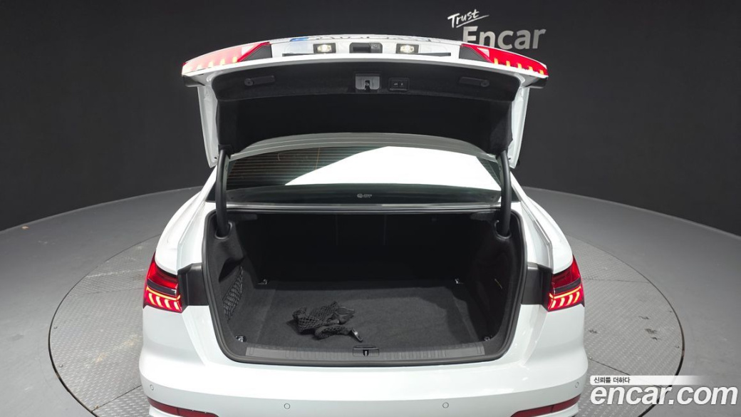 Audi A6 45 TFSI Premium, 2022