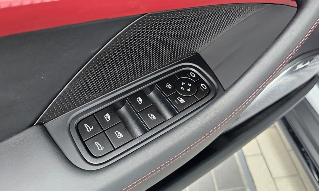 Porsche Panamera 4.0 GTS, 2025
