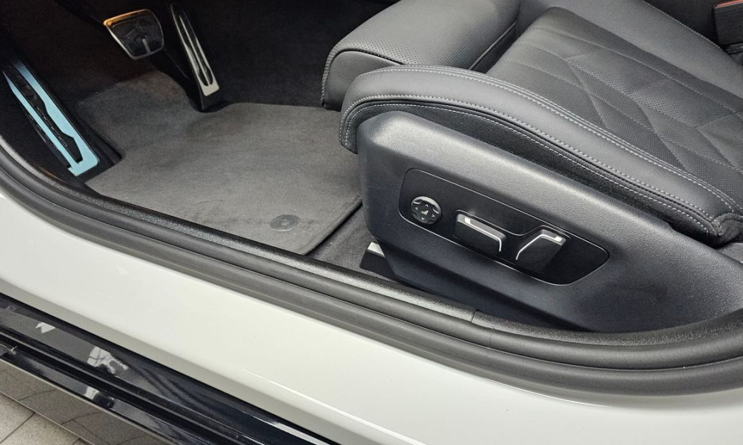 BMW 5-Series 520i M Sport, 2024