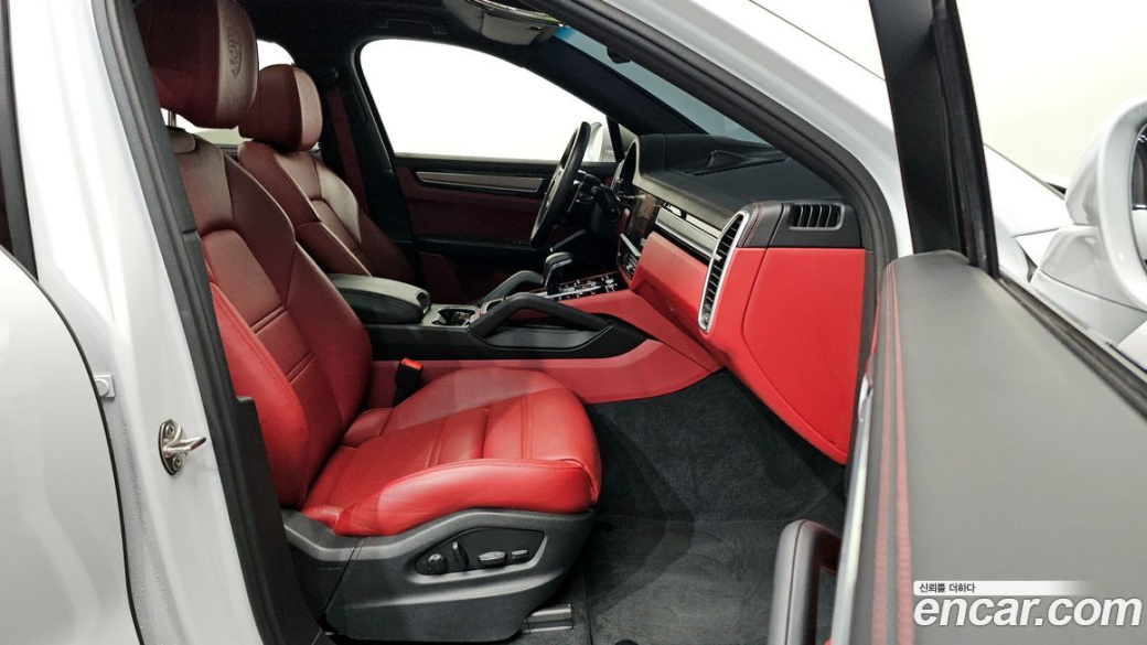Porsche Cayenne 3.0 COUPE PLATINUM EDITION, 2023