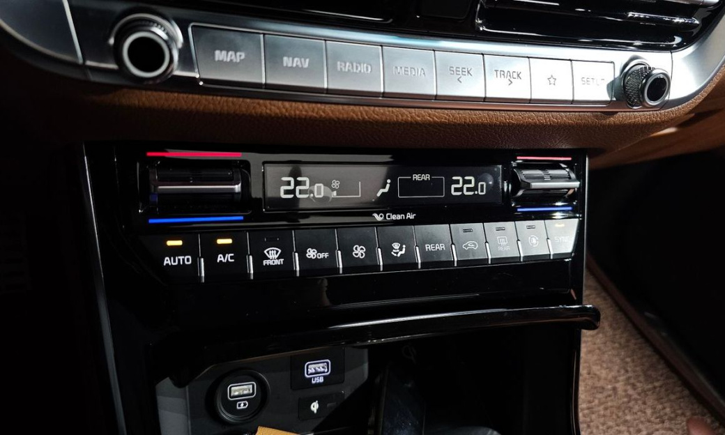 Kia Mohave Diesel 3.0 4WD 6-Seater, 2023