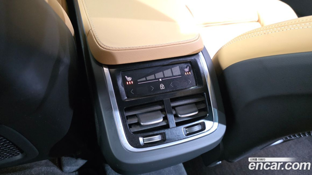 Volvo XC90 B6 Ultra Bright, 2025