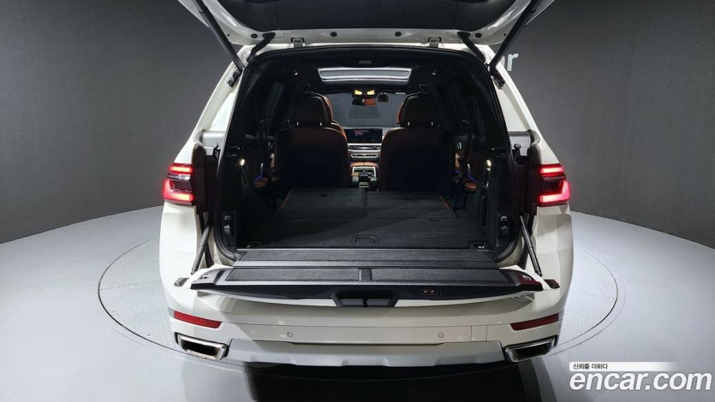 BMW X7 xDrive 40i Design Pure Excellence 6-Seater, 2023