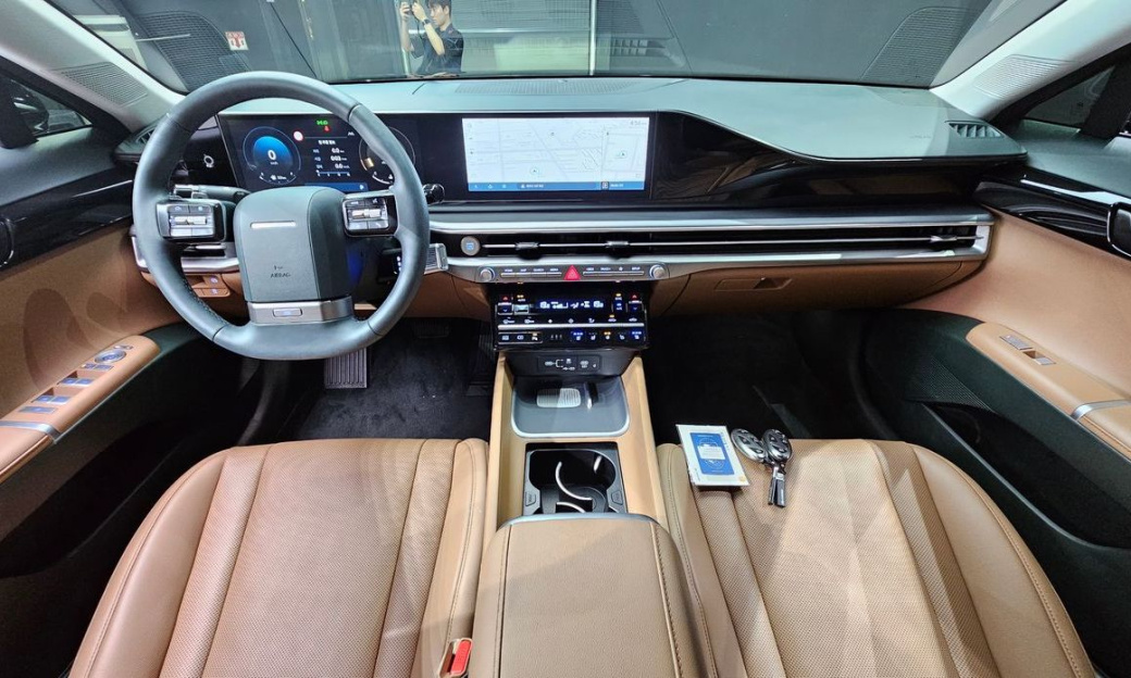 Hyundai Grandeur 2,5 Gasoline 2WD, 2024
