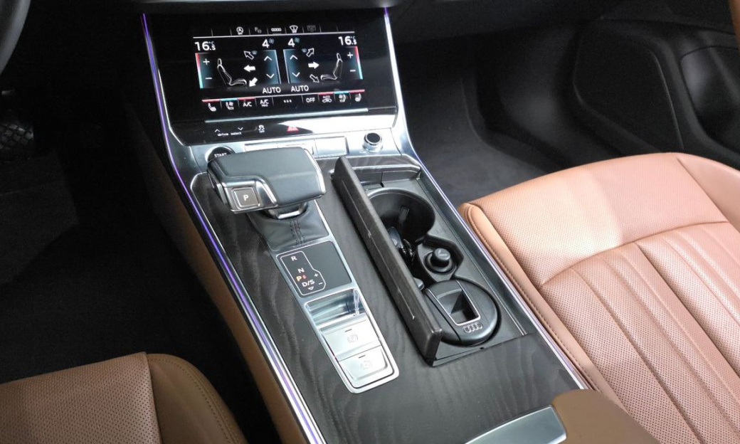 Audi A6 45 TFSI Quattro Premium, 2023