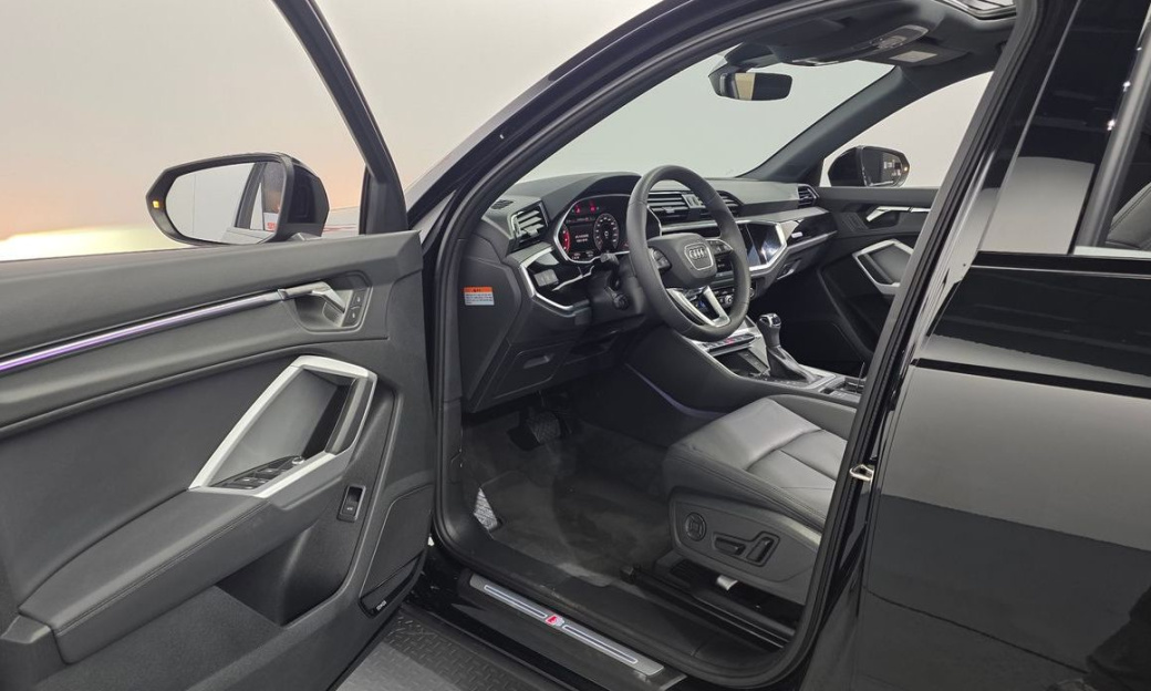 Audi Q3 40 TFSI Quattro Premium, 2025