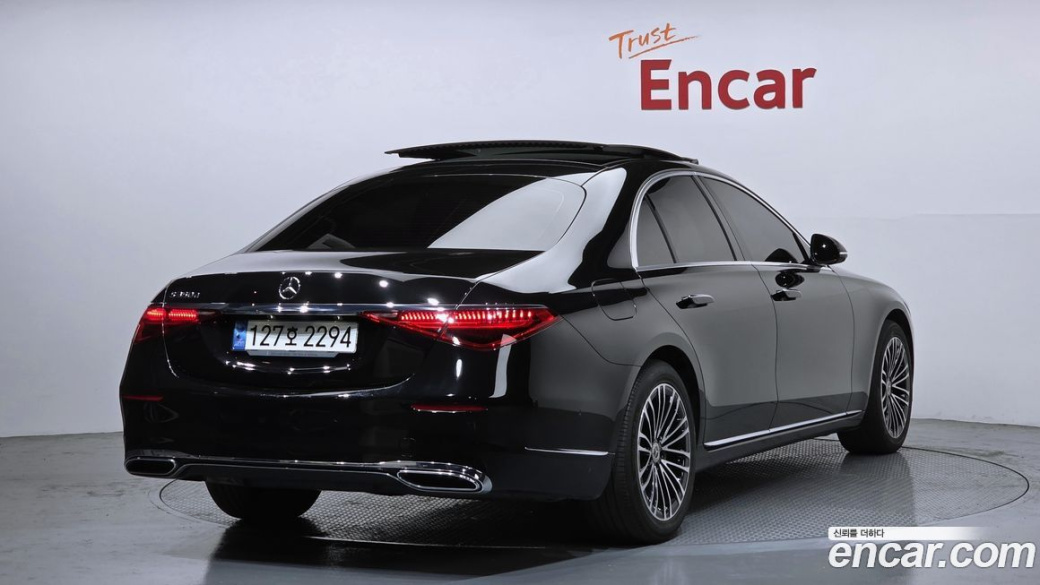Mercedes-Benz S-Class S350 d, 2023