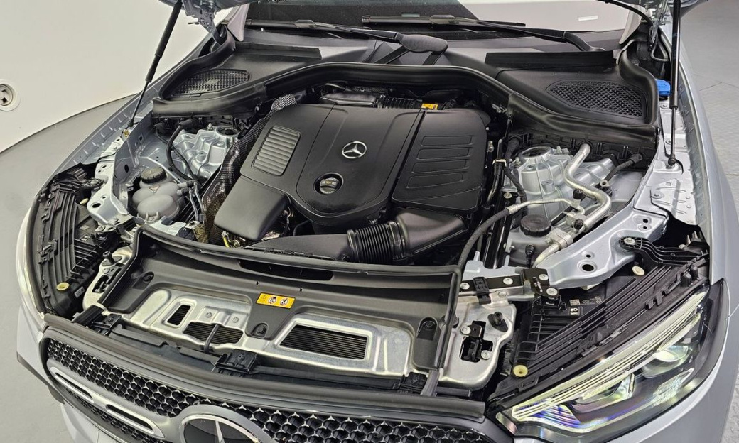 Mercedes-Benz GLC-Class GLC300 4MATIC AMG Line, 2024