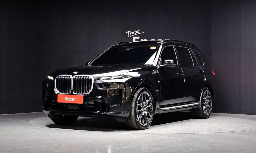 BMW X7 xDrive 40d M Sport 7 STR, 2025