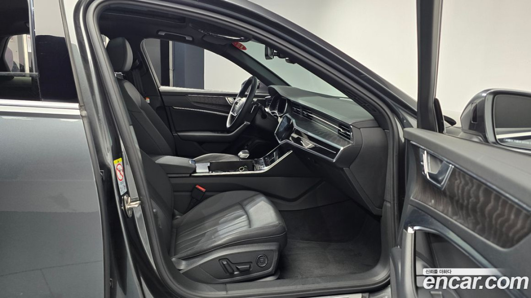 Audi A6 45 TFSI Quattro Premium, 2023