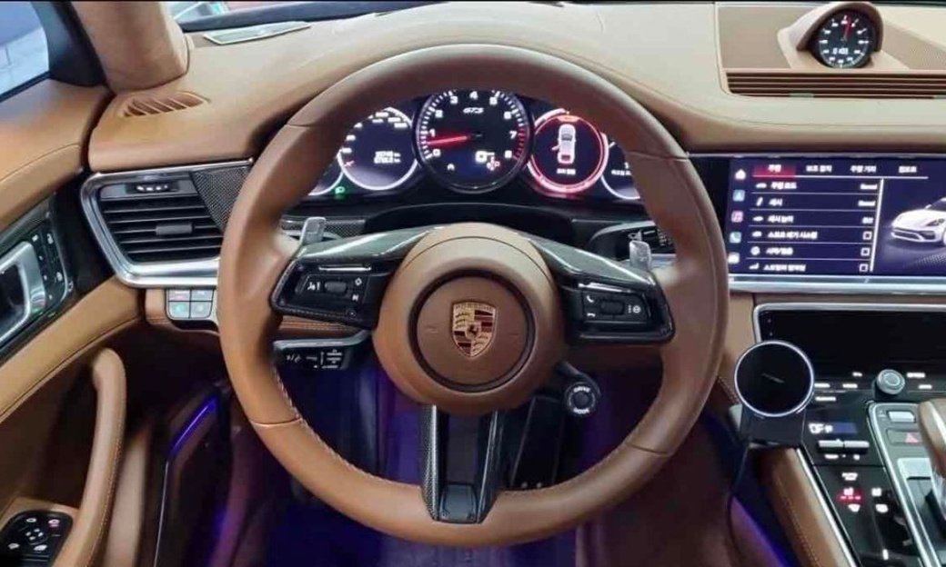 Porsche Panamera 4.0 GTS, 2023