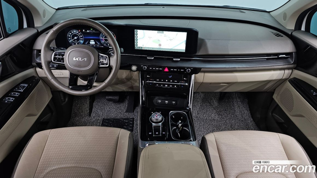 Kia Carnival 7-Seater Outdoor, 2023
