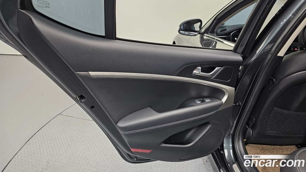 Genesis G70 Gasoline 2.0T 4WD, 2021