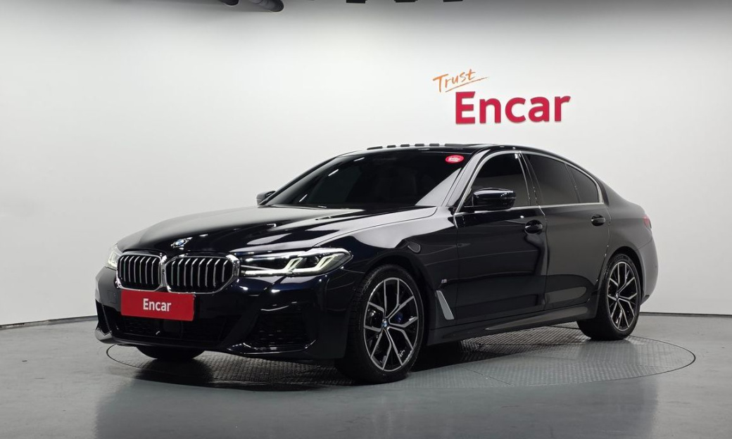 BMW 5-Series 530i xDrive M Sport Package, 2023