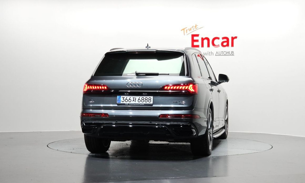 Audi Q7 55 TFSI Quattro Premium, 2022