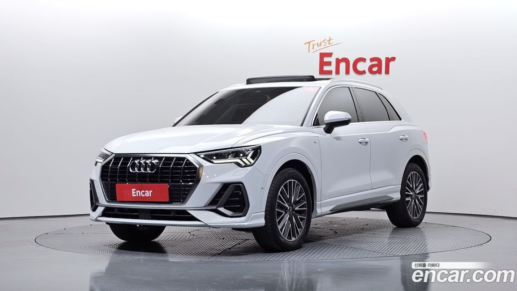 Audi Q3 40 TFSI Quattro Premium, 2024