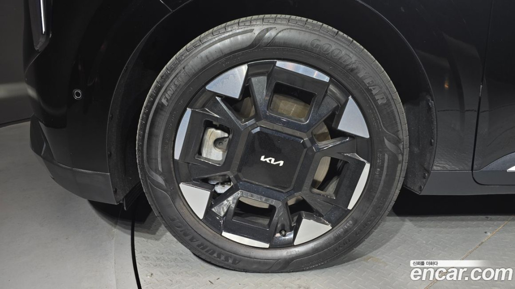 Kia Carnival 7-Seater Noblesse, 2025