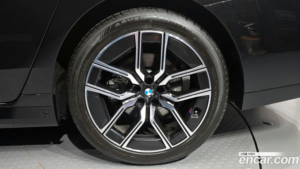 BMW 7-Series 740d xDrive M Sport, 2025