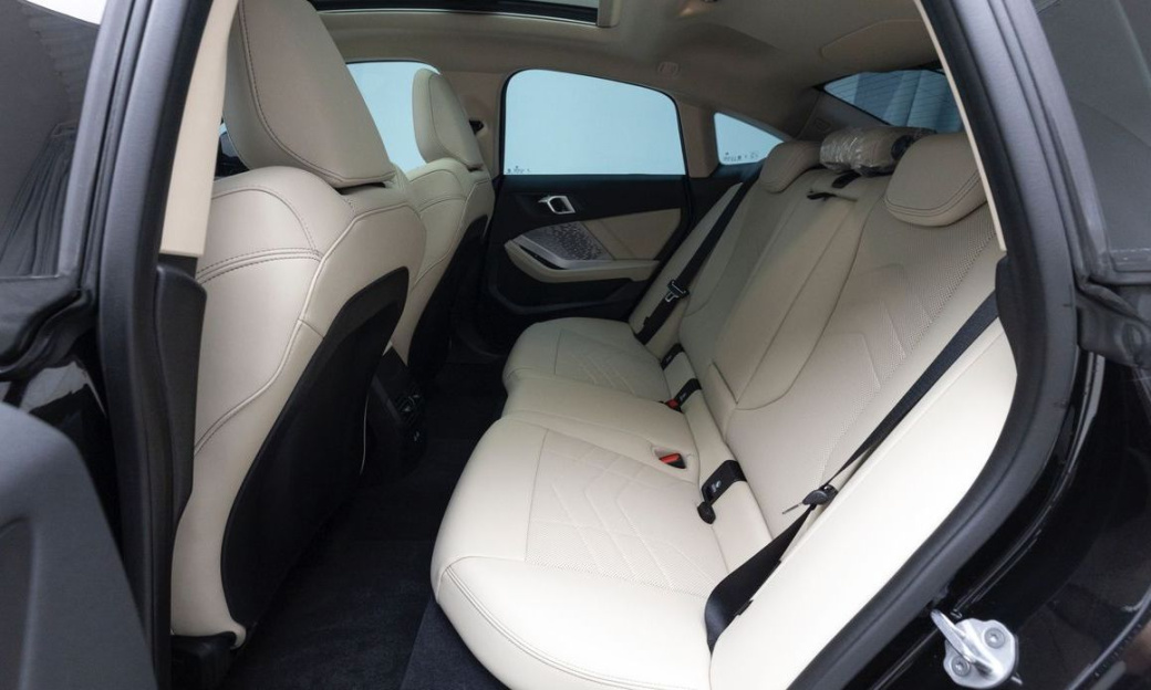 BMW 2-Series 220 M Sport Design, 2025
