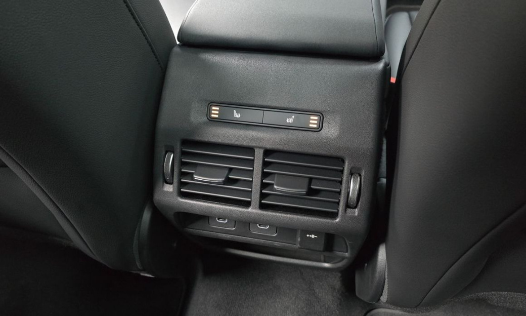 Land Rover Discovery Sport P250 Dynamic SE, 2025