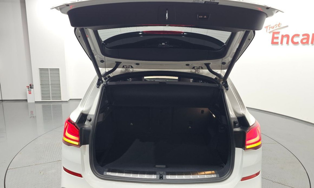 BMW X1 xDrive 20i M Sport, 2022