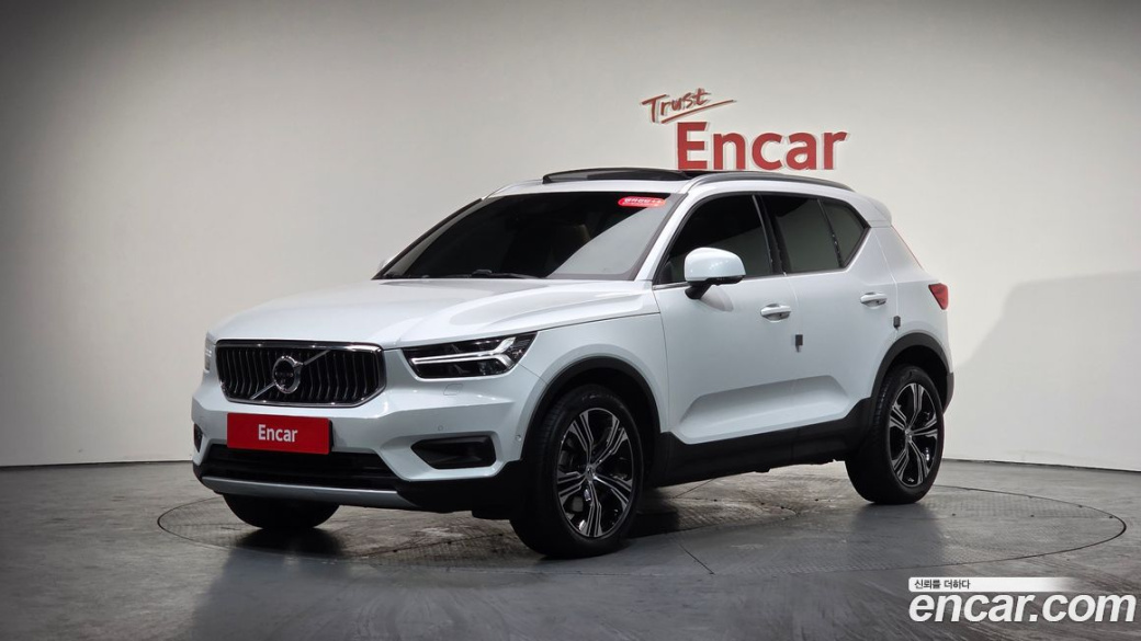 Volvo XC40 B4 Inscription, 2021