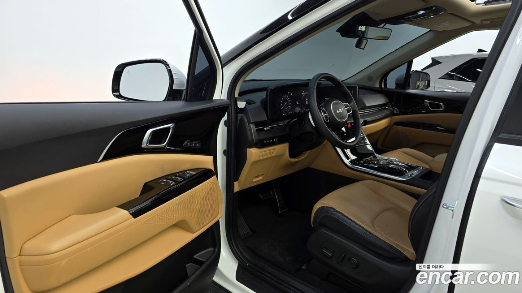 Kia Carnival 7-Seater Noblesse, 2023