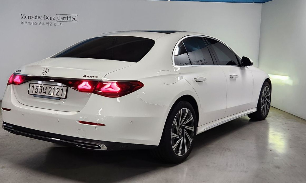 Mercedes-Benz E-Class E300 4MATIC Exclusive, 2024