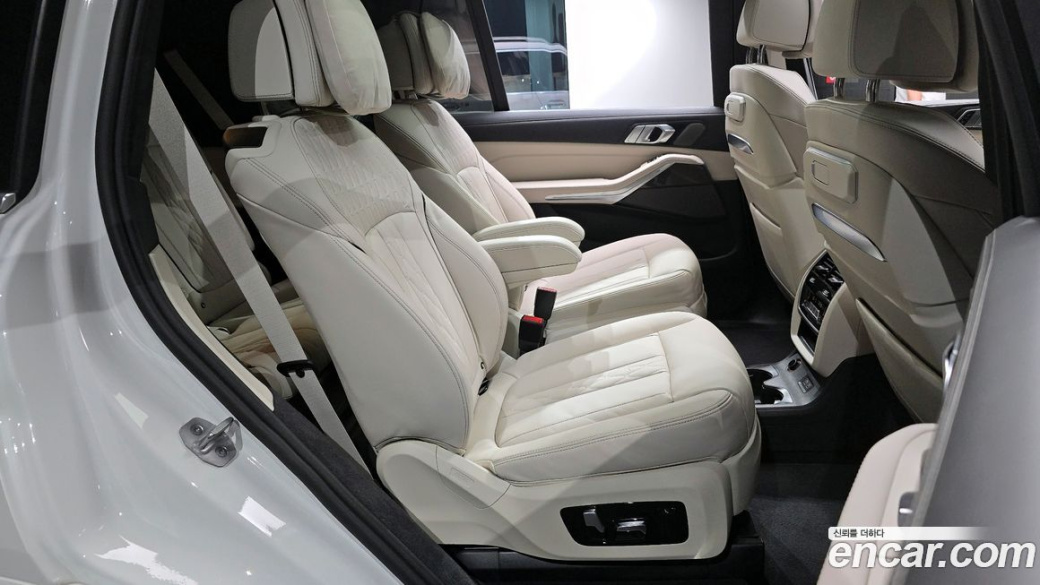 BMW X7 xDrive 40d M Sport 6STR, 2026