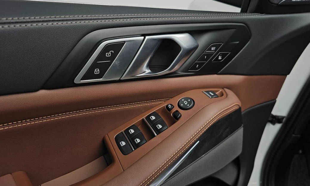 BMW X5 xDrive 40i xLine, 2024