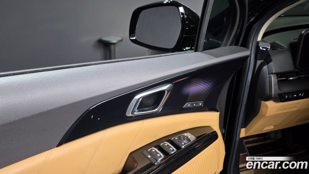 Kia Carnival 7-Seater Signature, 2022