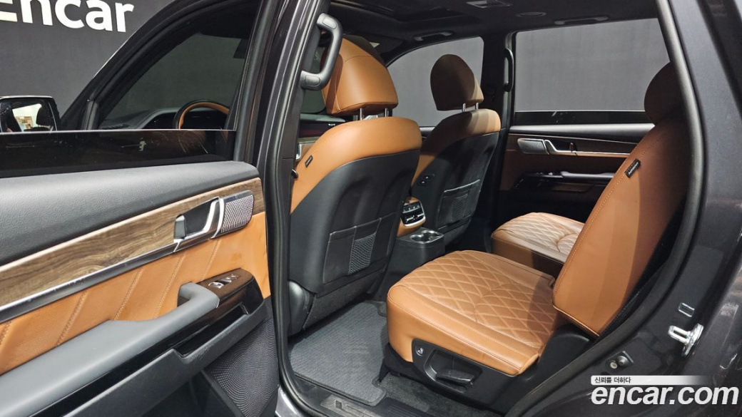 Kia Mohave Diesel 3.0 4WD 6-Seater, 2022