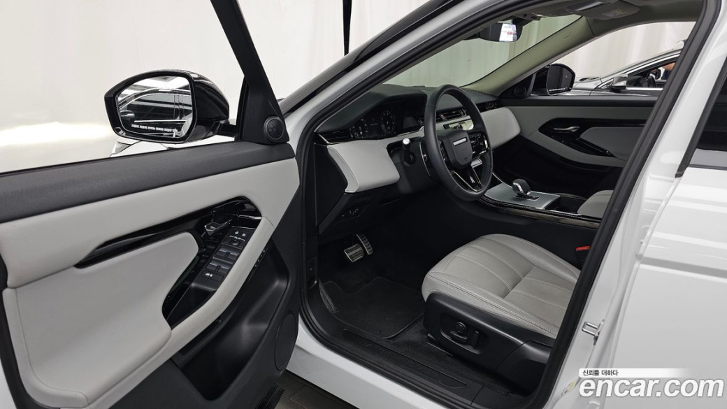 Land Rover Range Rover Evoque P250 S, 2024