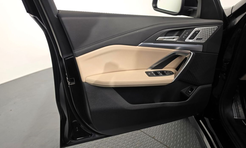 BMW X1 xDrive 20i M Sport, 2025